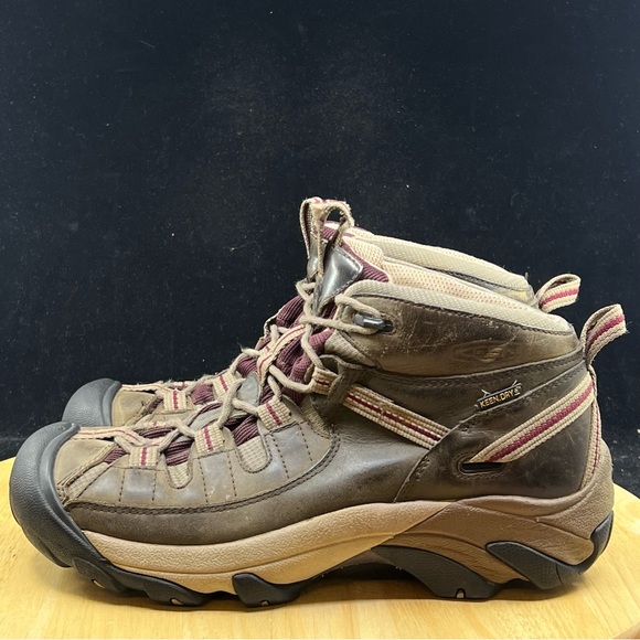 KEEN Dry Waterproof Boots Wmns Size 9.5 Brown Leather Hiking Outdoor - Picture 10 of 10